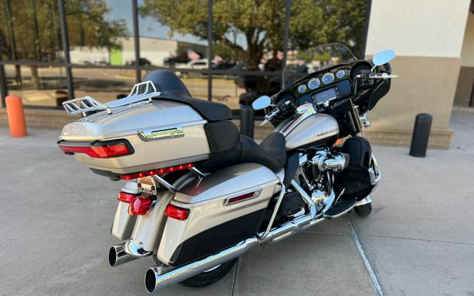 2018 Harley-Davidson® Ultra Limited Low Silver Fortune/Black Tempest