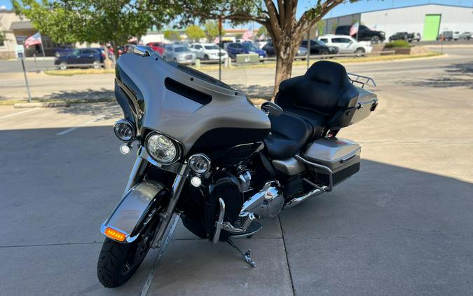 2018 Harley-Davidson® Ultra Limited Low Silver Fortune/Black Tempest