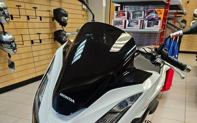 2022 Honda® ADV150