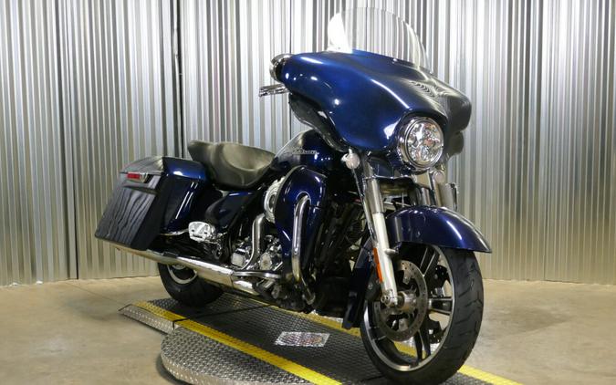 2012 Harley-Davidson FLHX103