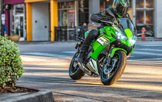 2025 Kawasaki Ninja 650 KRT Edition ABS Lime Green/Ebony/Pearl Blizzard White - 109571
