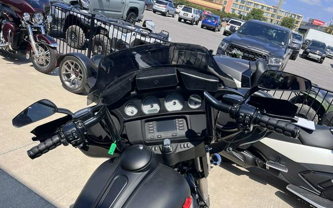 2014 Harley-Davidson Street Glide FLHX