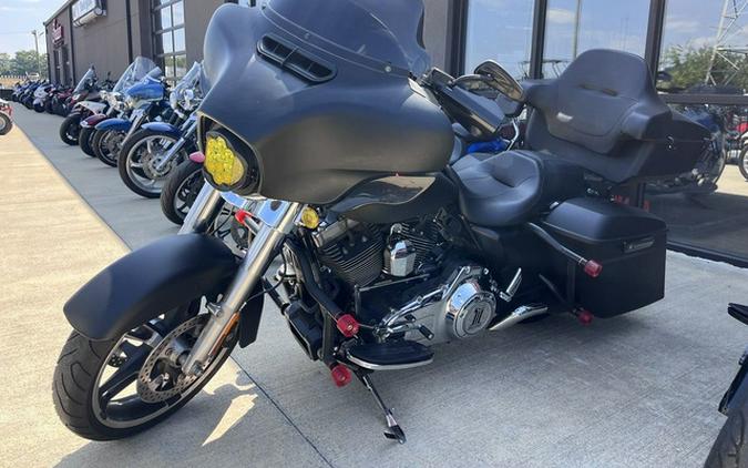 2014 Harley-Davidson Street Glide FLHX