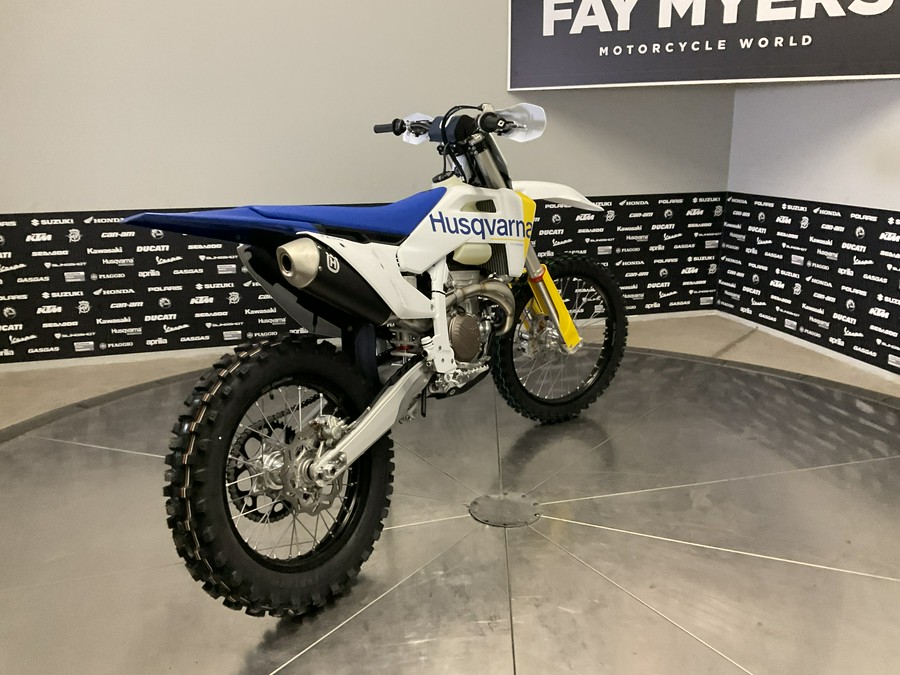 2027 HUSQVARNA FX 350 - 040274Q