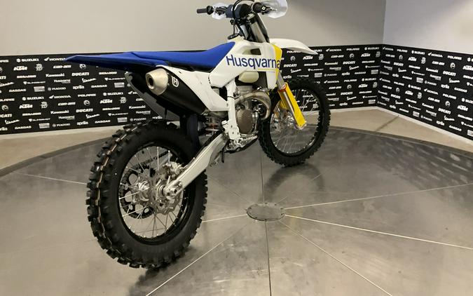 2027 HUSQVARNA FX 350 - 040274Q