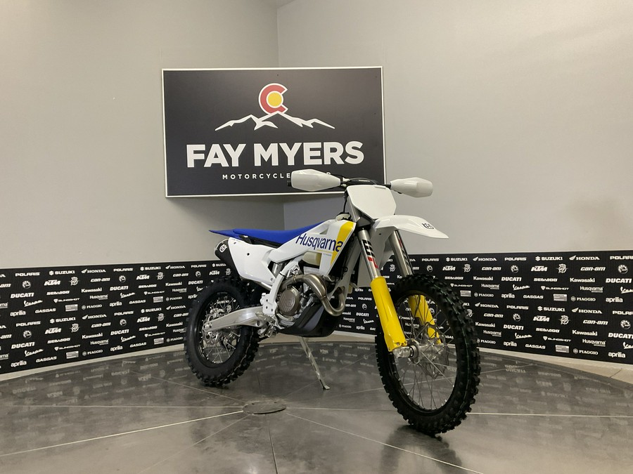 2027 HUSQVARNA FX 350 - 040274Q