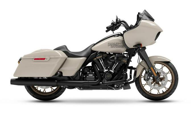 Harley-Davidson’s 2022 Road Glide ST First Ride