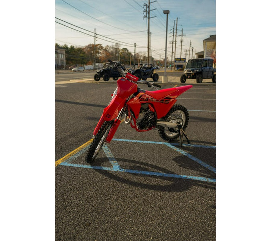 2025 GASGAS MC 350F