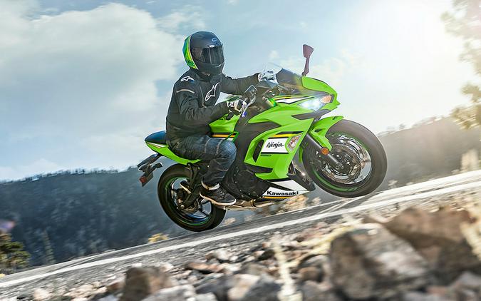 2025 Kawasaki Ninja 650 KRT Edition ABS Lime Green/Ebony/Pearl Blizzard White - 109570