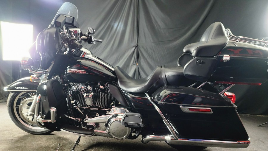 2018 HARLEY-DAVIDSON FLHTCU ELECTRA GLIDE ULTRA CLASSIC - C655115