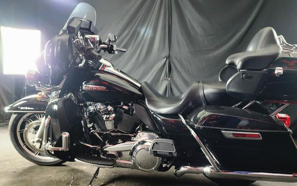 2018 HARLEY-DAVIDSON FLHTCU ELECTRA GLIDE ULTRA CLASSIC - C655115