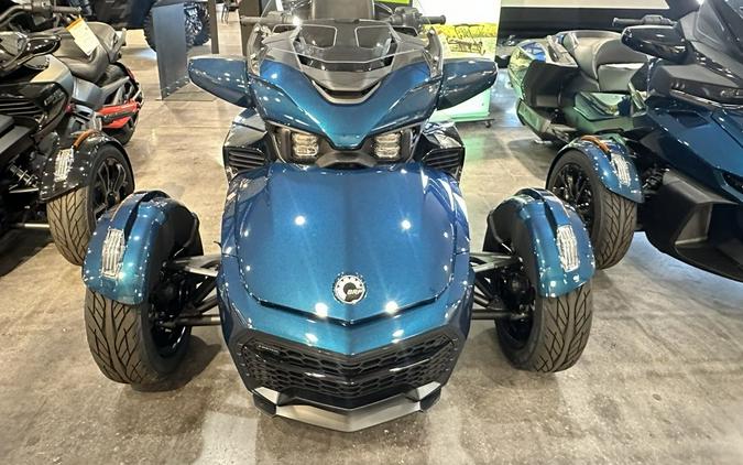 2024 Can-Am® Spyder F3 Limited Dark Wheels