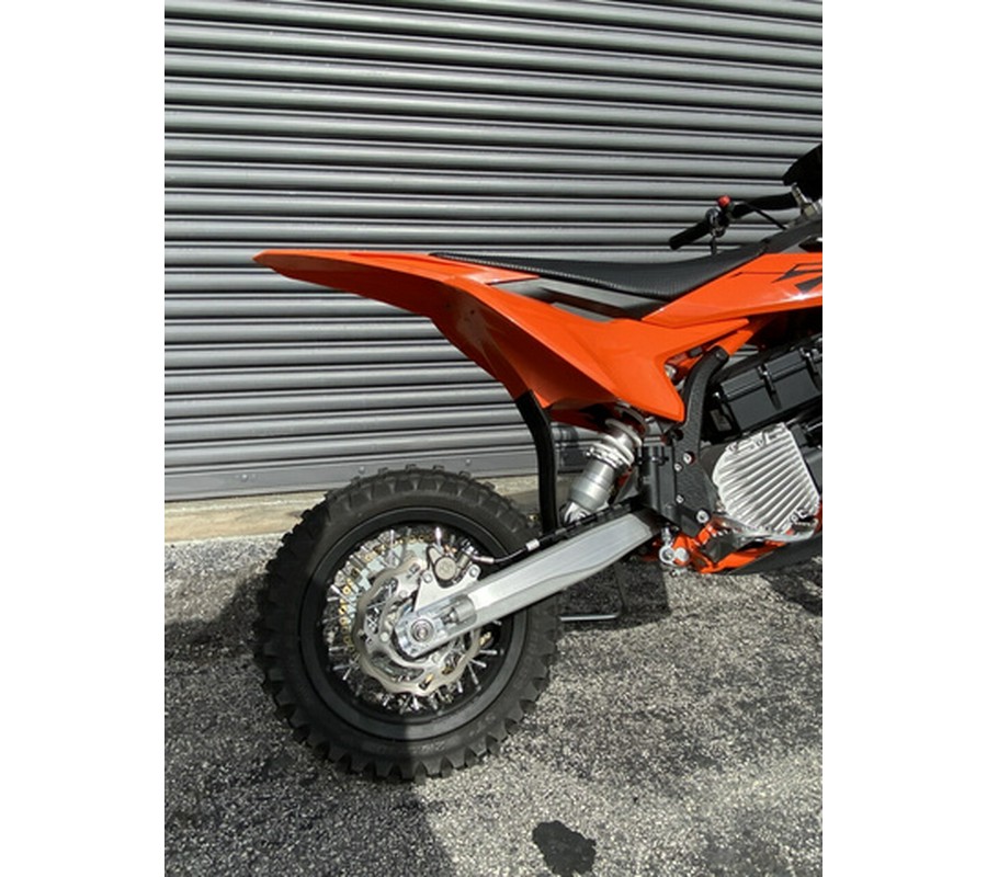 2026 KTM SX E 5