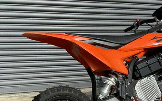 2026 KTM SX E 5
