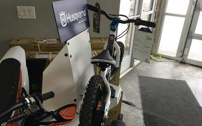 2023 Husqvarna 16eDrive