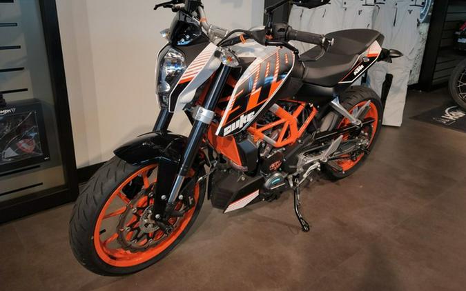 2016 KTM Duke 390