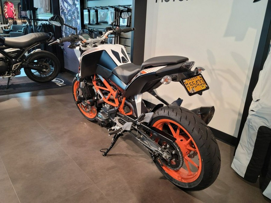 2016 KTM Duke 390