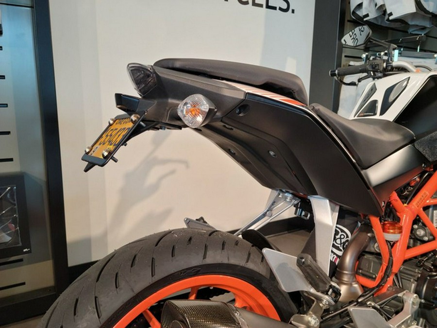 2016 KTM Duke 390