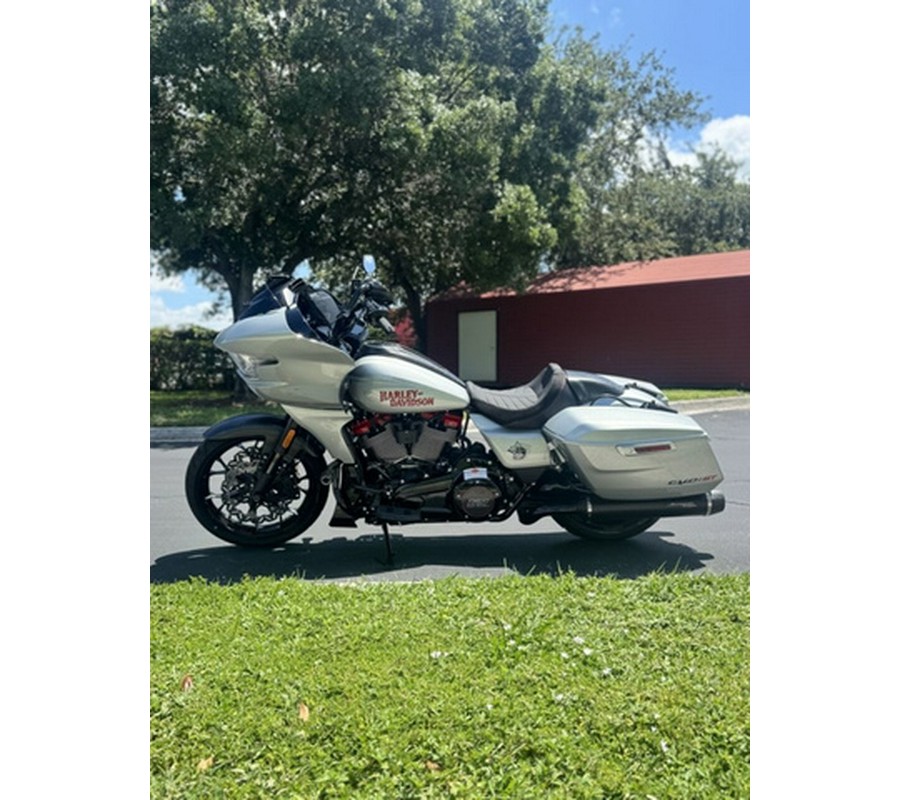 2025 Harley-Davidson FLTRXSTSE - CVO Road Glide ST