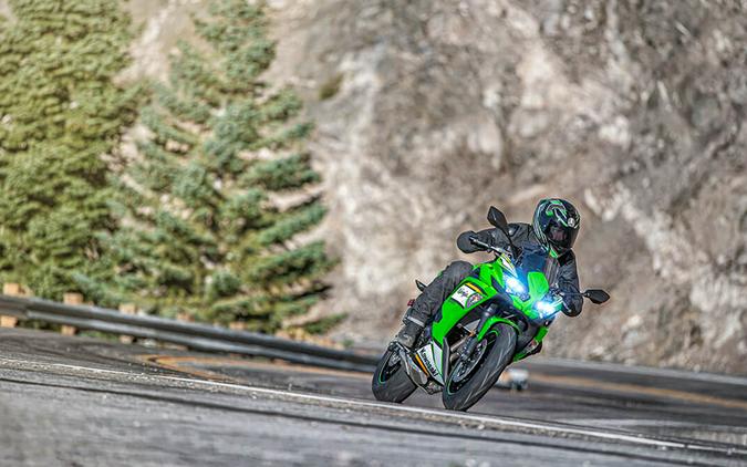 2025 Kawasaki Ninja 650 KRT Edition ABS Lime Green/Ebony/Pearl Blizzard White - 109569