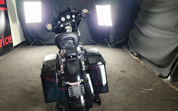 2011 HARLEY-DAVIDSON FLHXI - F609462