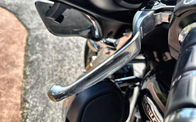 2020 Harley-Davidson® Tri Glide® Ultra Vivid Black