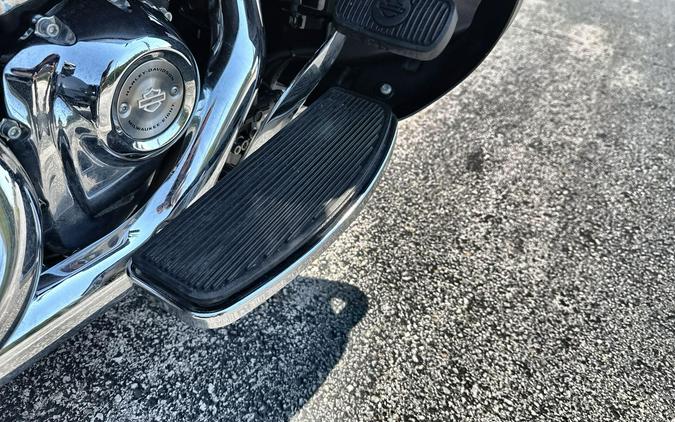 2020 Harley-Davidson® Tri Glide® Ultra Vivid Black