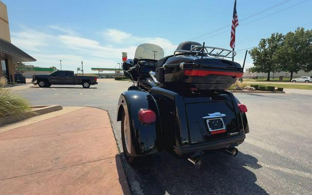 2020 Harley-Davidson® Tri Glide® Ultra Vivid Black