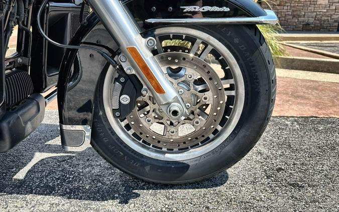 2020 Harley-Davidson® Tri Glide® Ultra Vivid Black