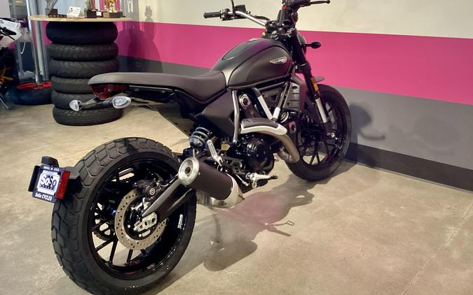 2026 Ducati Scrambler Icon Dark