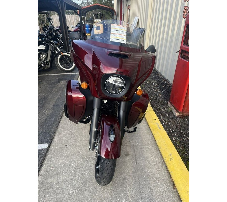 2024 Indian Motorcycle® Roadmaster® Dark Horse® w/Powerband Audio Package Maroon Metallic