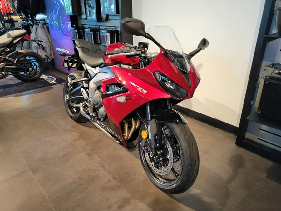 2025 Triumph Daytona 660 Carnival Red/Sapphire Black 660