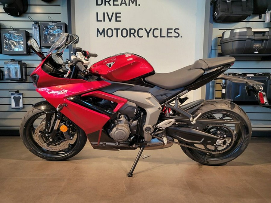 2025 Triumph Daytona 660 Carnival Red/Sapphire Black 660