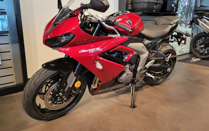 2025 Triumph Daytona 660 Carnival Red/Sapphire Black 660