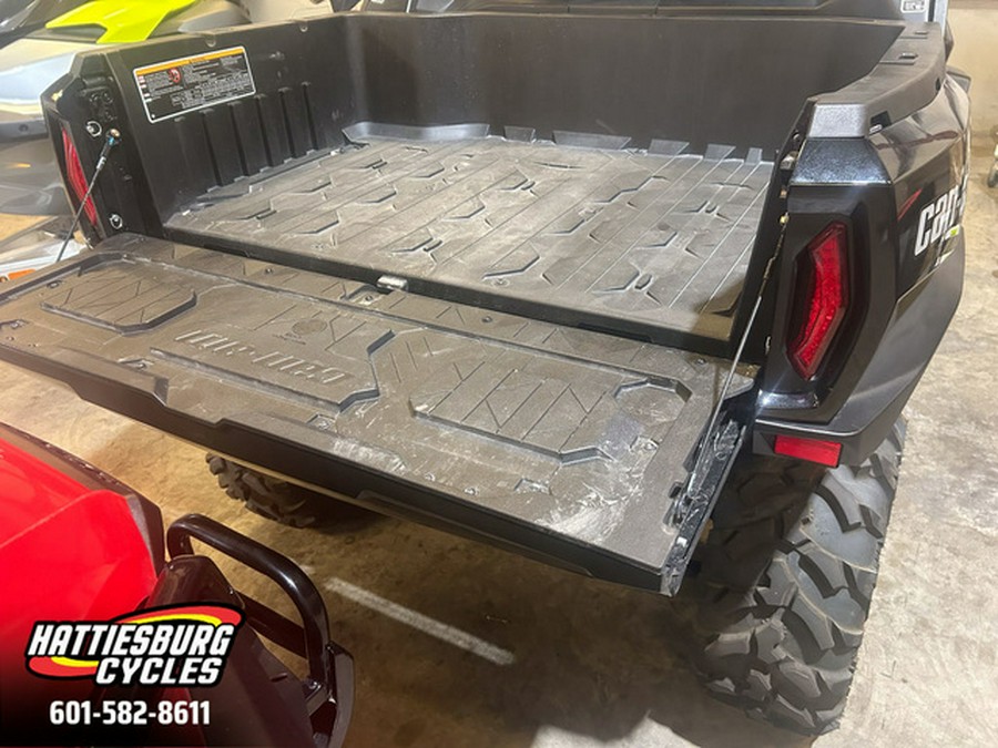 2025 Can-Am Commander XT 700