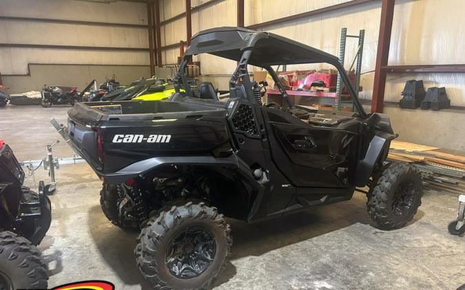 2025 Can-Am Commander XT 700