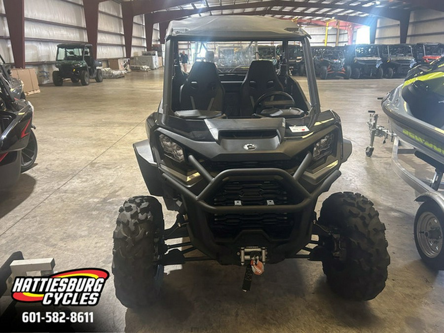 2025 Can-Am Commander XT 700