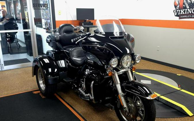 2014 Harley-Davidson® FLHTCUTG - Tri Glide® Ultra
