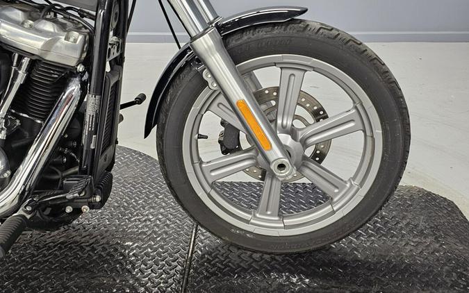 2022 Harley-Davidson Softail Standard