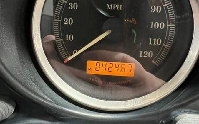 2010 Harley-Davidson® FLHTCU - Ultra Classic® Electra Glide