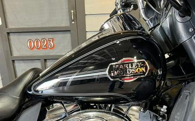 2010 Harley-Davidson® FLHTCU - Ultra Classic® Electra Glide