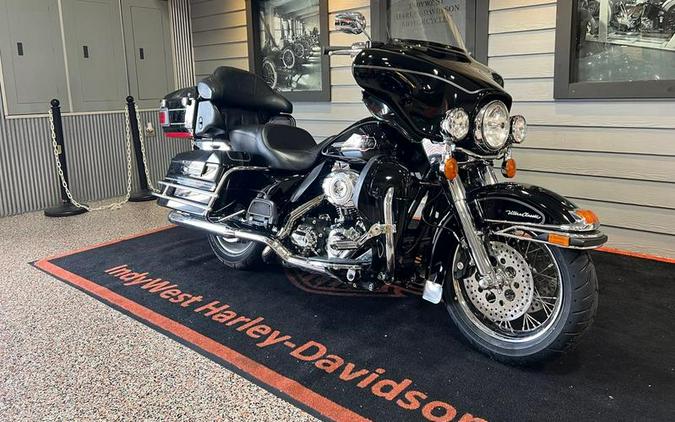 2010 Harley-Davidson® FLHTCU - Ultra Classic® Electra Glide