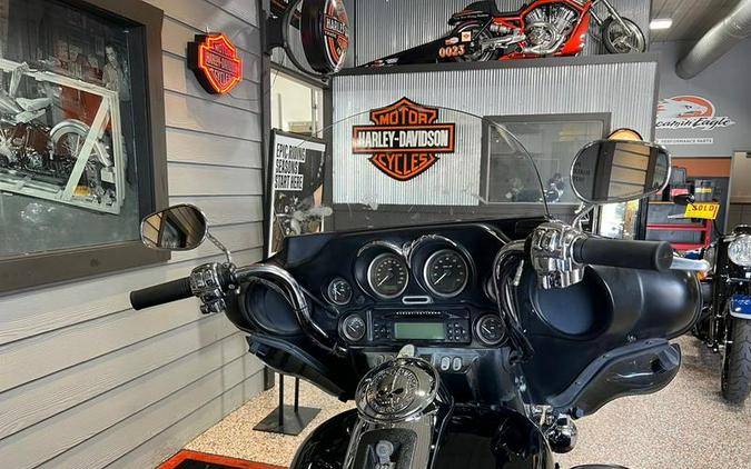 2010 Harley-Davidson® FLHTCU - Ultra Classic® Electra Glide