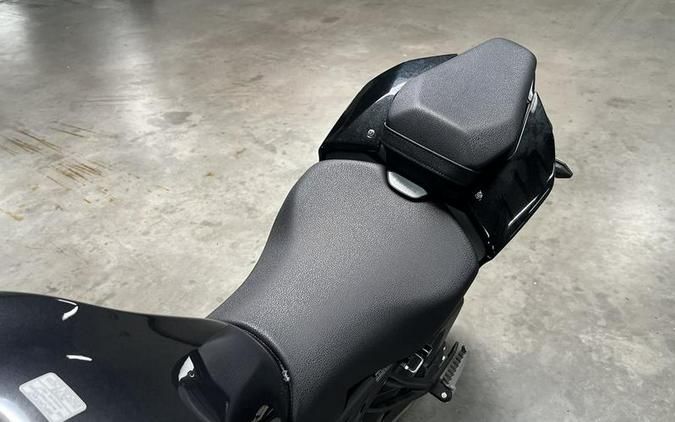 2025 Kawasaki Z900 ABS Metallic Spark Black/Metallic Carbon Gray