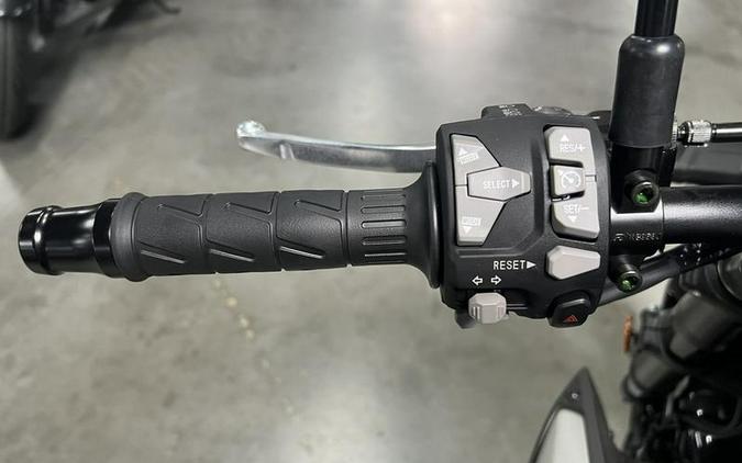 2025 Kawasaki Z900 ABS Metallic Spark Black/Metallic Carbon Gray
