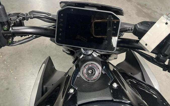 2025 Kawasaki Z900 ABS Metallic Spark Black/Metallic Carbon Gray