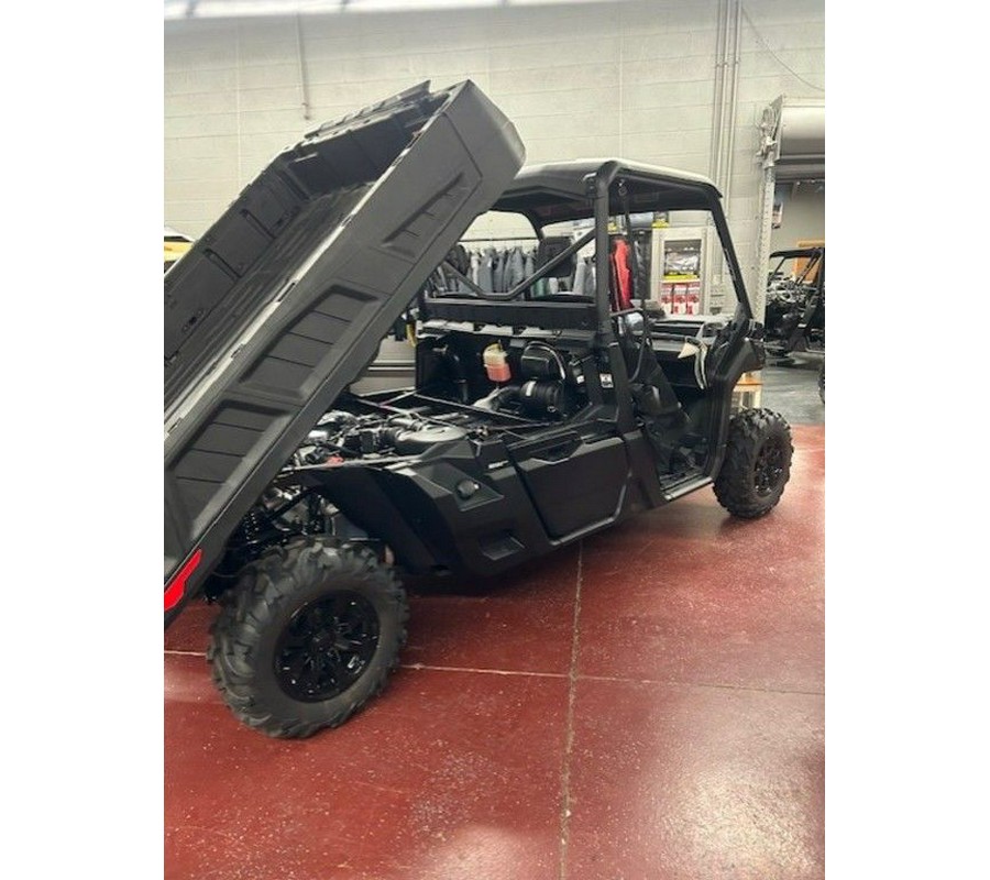 2025 Can-Am® Defender PRO XT HD10