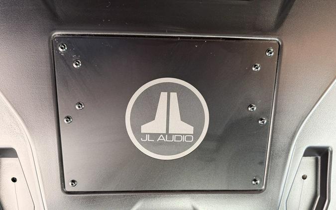 2022 Can-Am® Defender MAX Lone Star Cab HD10