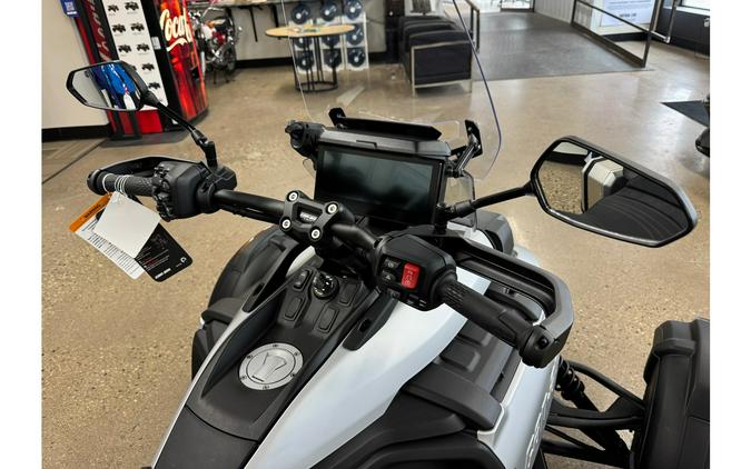 2026 CANYON XT - Can-Am