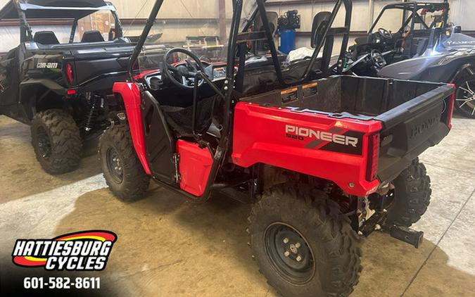 2025 Honda Pioneer 520